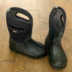 Bogs - Toddler Size 9
